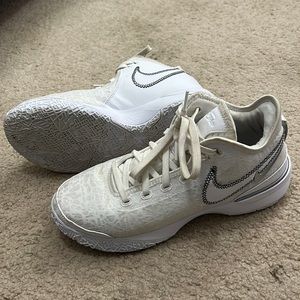 Nike Lebron NXXT Gen athletic shoes size 8
